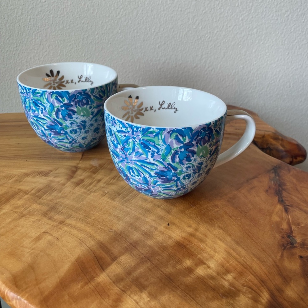 Set of Lilly Pulitzer mugs
